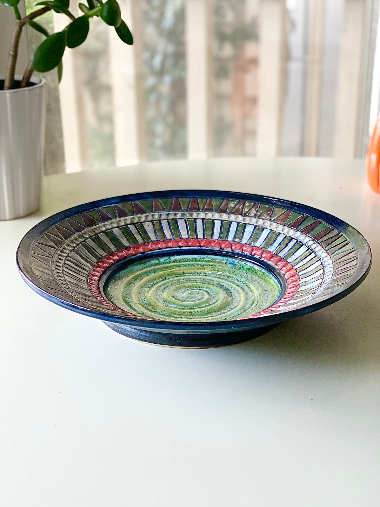 Verdant Spiral Mosaic Platter, 11”x2”