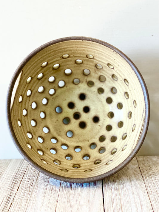 Colander, Pale Yellow, 4”ht x 6.5”w