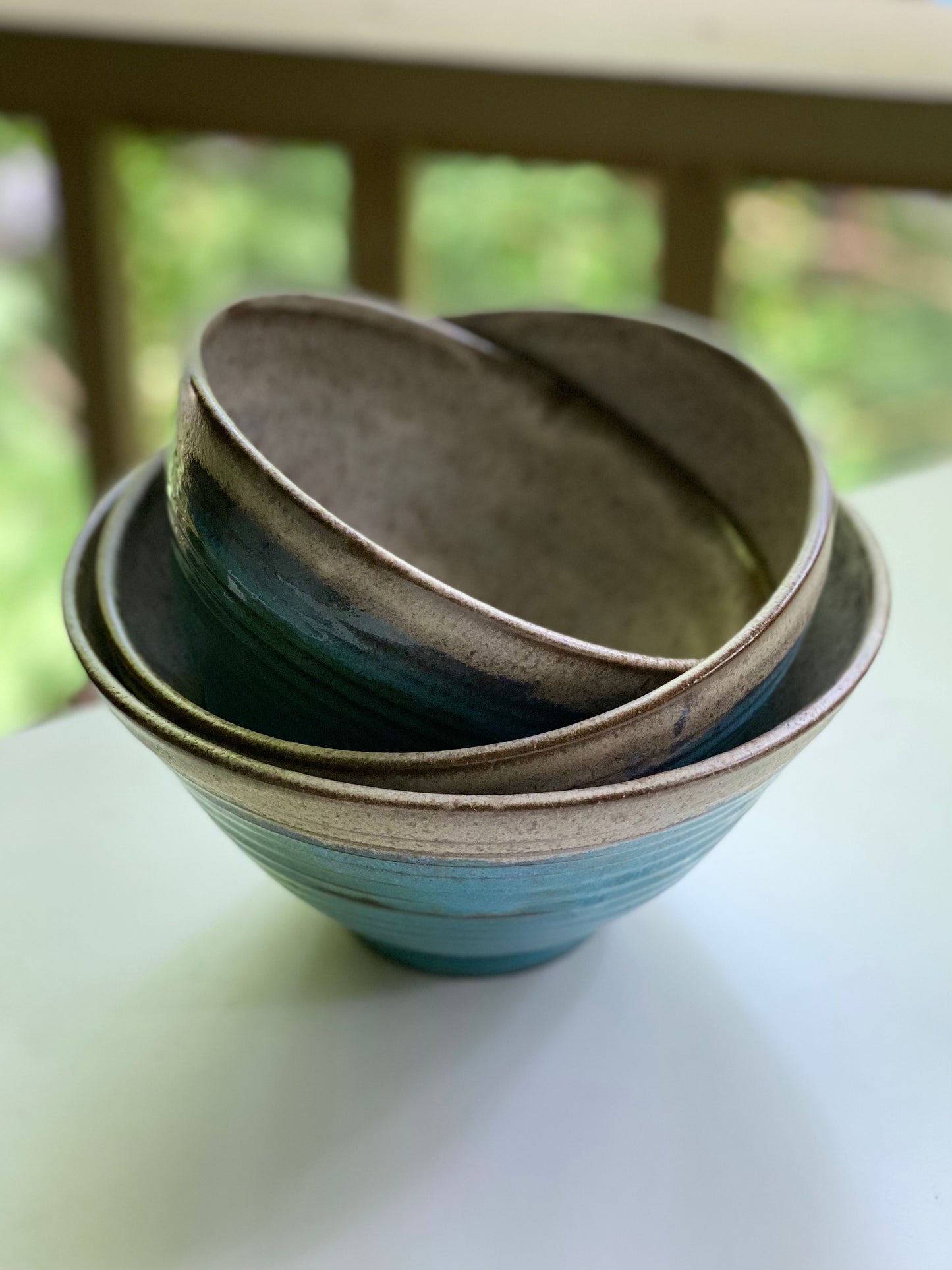 Set of 3 Nesting Bowls in Blue and Cream, L 5”x8.25”, M 4.75”x7.25”, S 4”x6.5”
