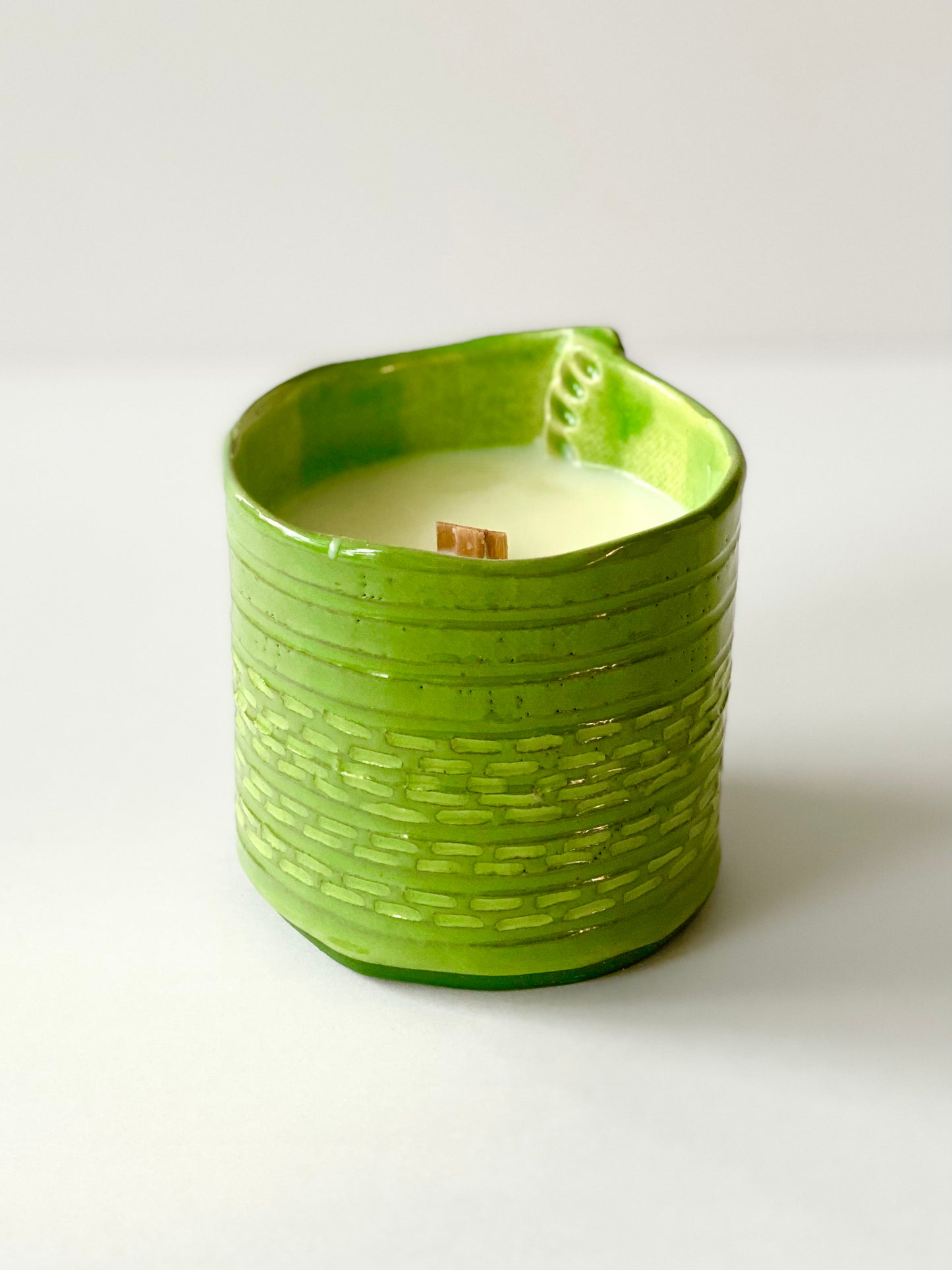 Green Tea and Lemongrass, Hand Poured 100% Soy Wax Candle, Wooden Wick, 8oz