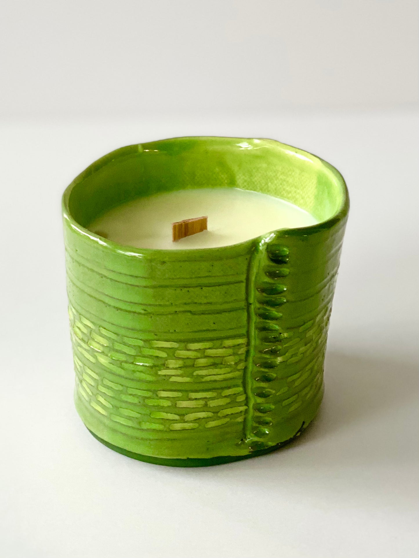 Green Tea and Lemongrass, Hand Poured 100% Soy Wax Candle, Wooden Wick, 8oz